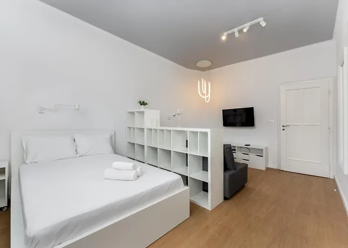 Cracow City Centre Apartment